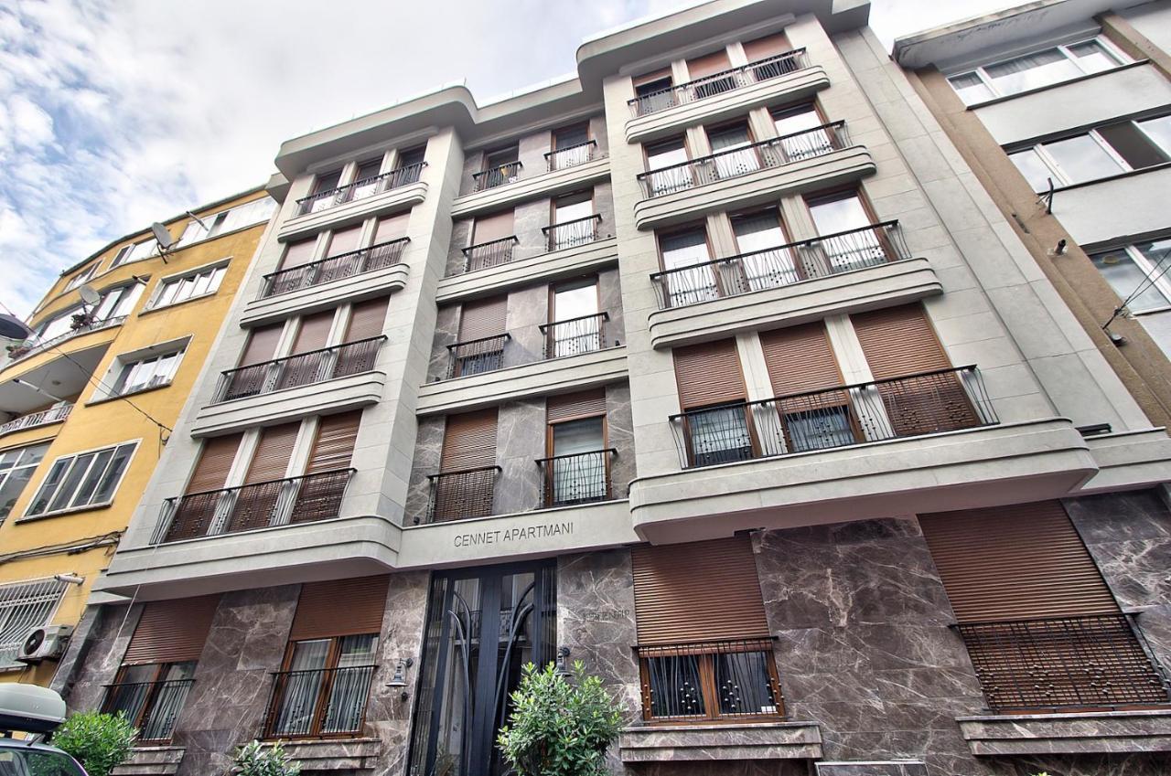 New Build With Modern Amenities And Balcony Apartment