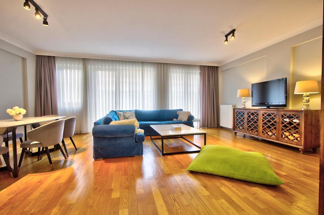 New Build With Modern Amenities And Balcony Apartament